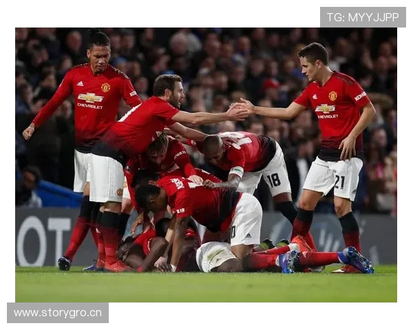 曼联财务压力加剧，试错空间受限影响球队稳定性与竞争力